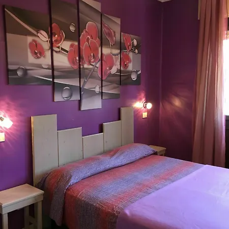 Sole Luna E Girasoli Bed & Breakfast 3*